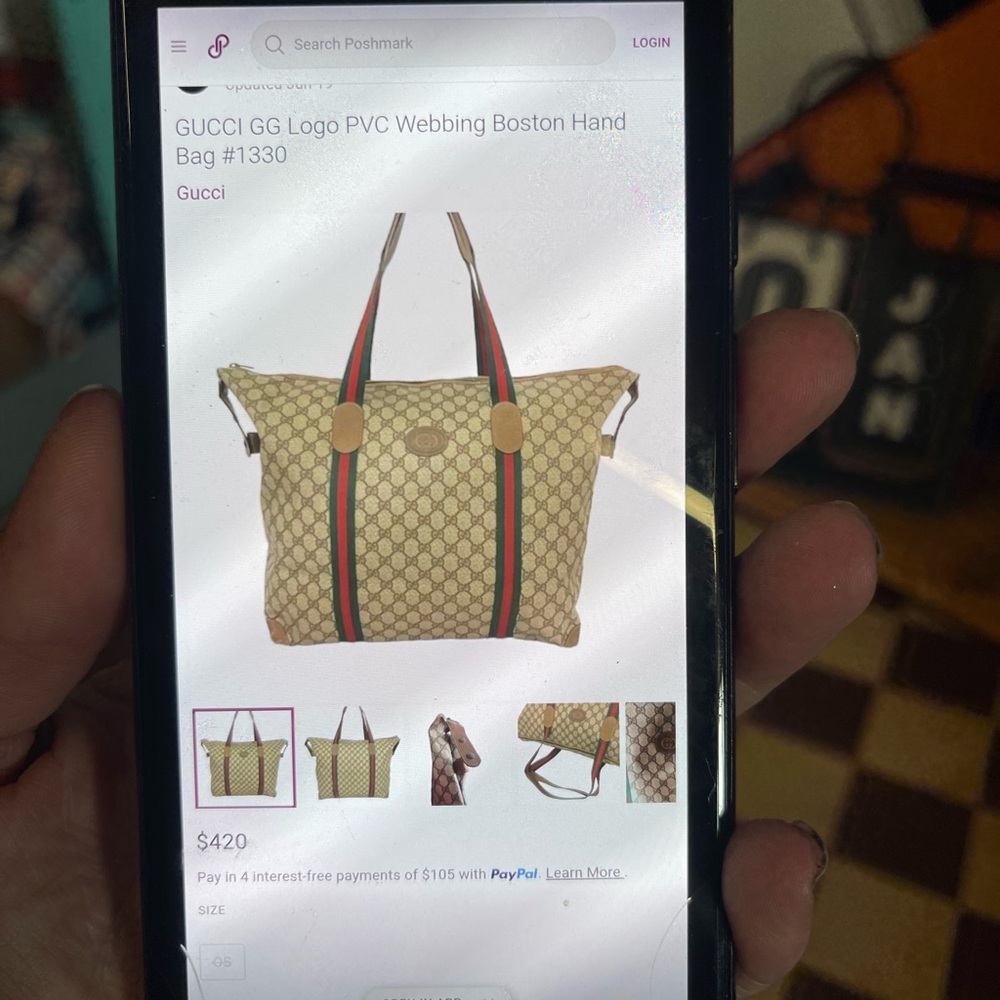 Gucci Beige GG Supreme Tote with Green and Red Web Straps - Picture 11 of 12